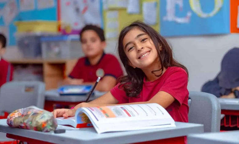 اقتراحات أسماء قروبات دراسية رائعة لعام 2025 – تجمع للمتفوقين